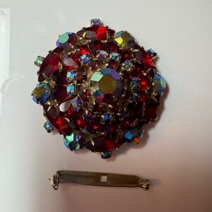 Vintage Elegant Red, Aurora Borealis, and Gold Brooch/Pin